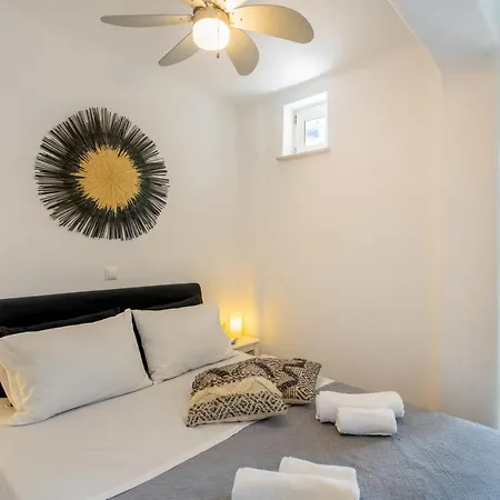 Ampelas - 3Br Cycladic House - White Heaven Apt4 Holiday home *